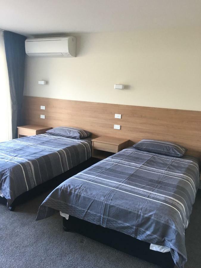 Rainbow Motel Kowen Zewnętrze zdjęcie