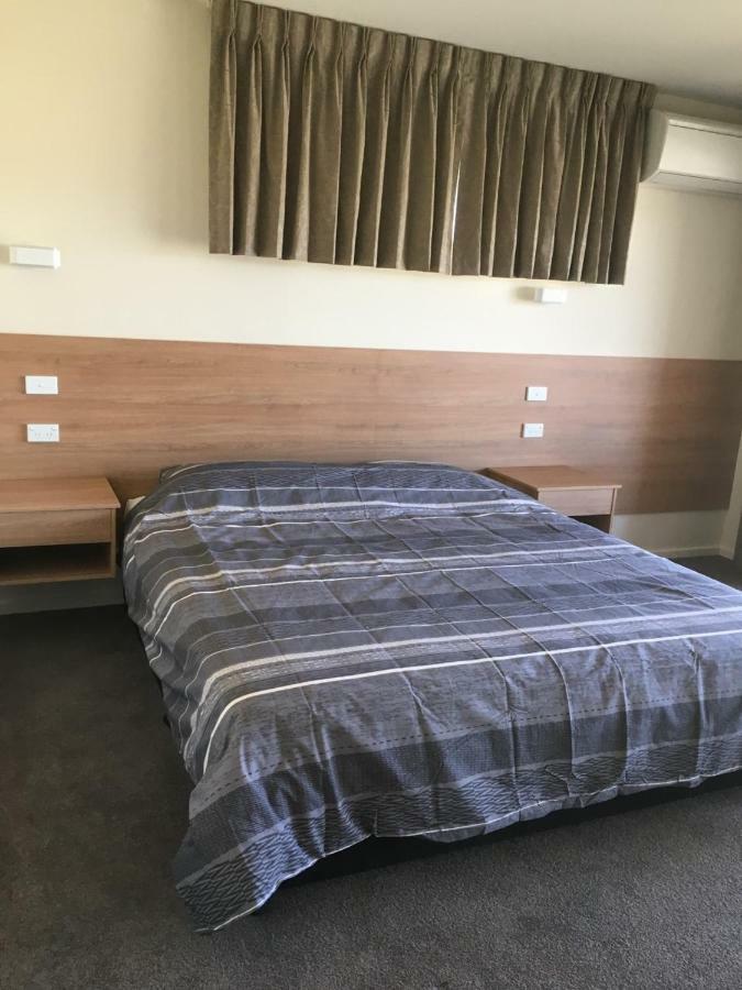 Rainbow Motel Kowen Zewnętrze zdjęcie
